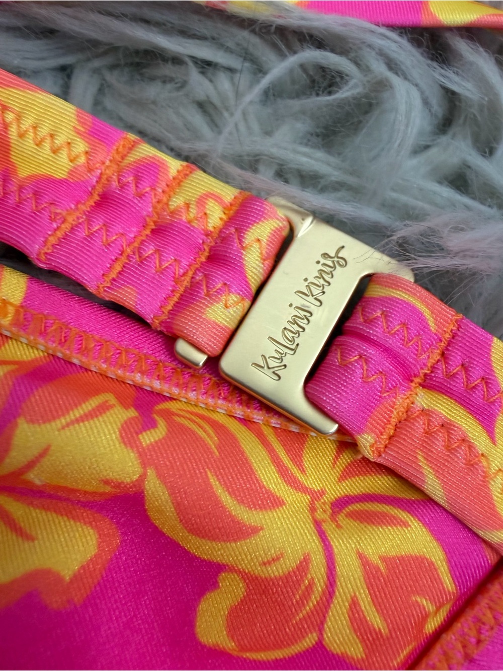 Kulani Kinis Pitaya Maya Pink Orange Floral Bikini Set, Size M - Picture 4 of 5